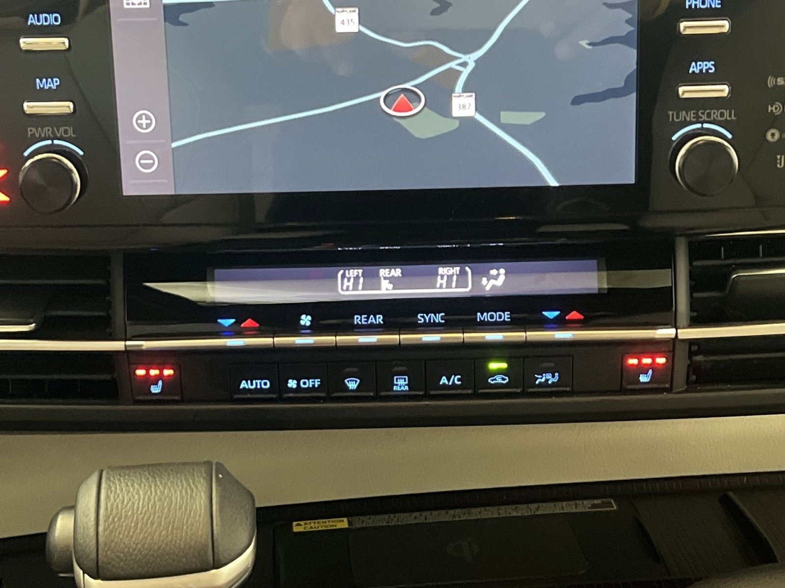 Used 2021 Toyota Sienna XLE w/ XLE Plus Package image 19