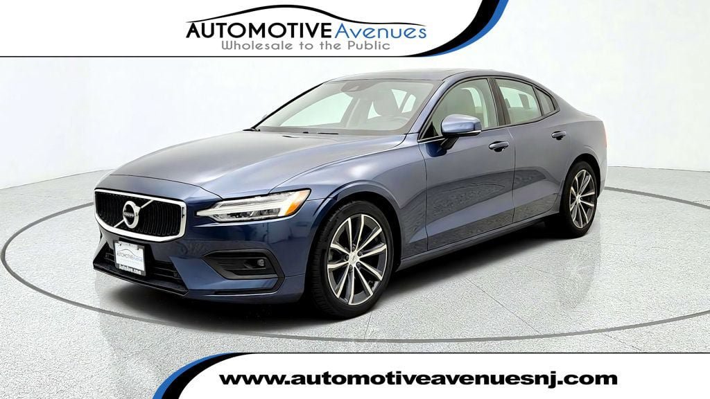 Used 2021 Volvo S60 T5 Momentum