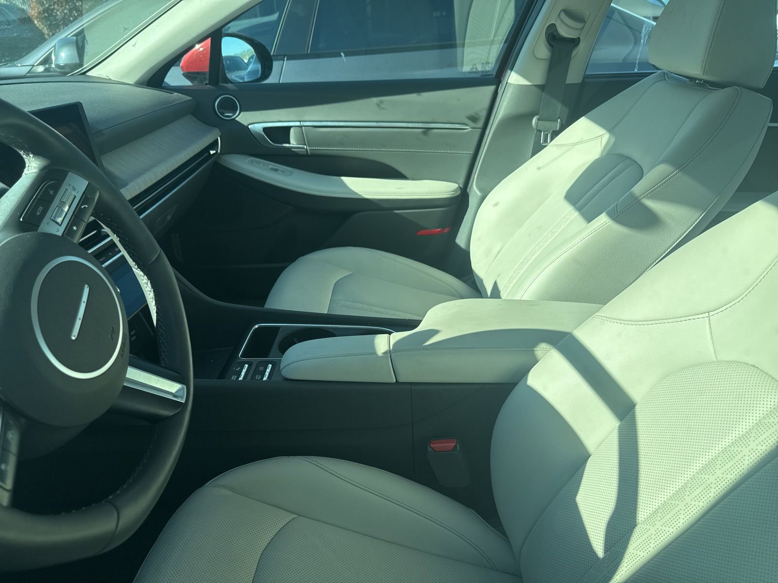 Used 2025 Hyundai Sonata Limited image 8