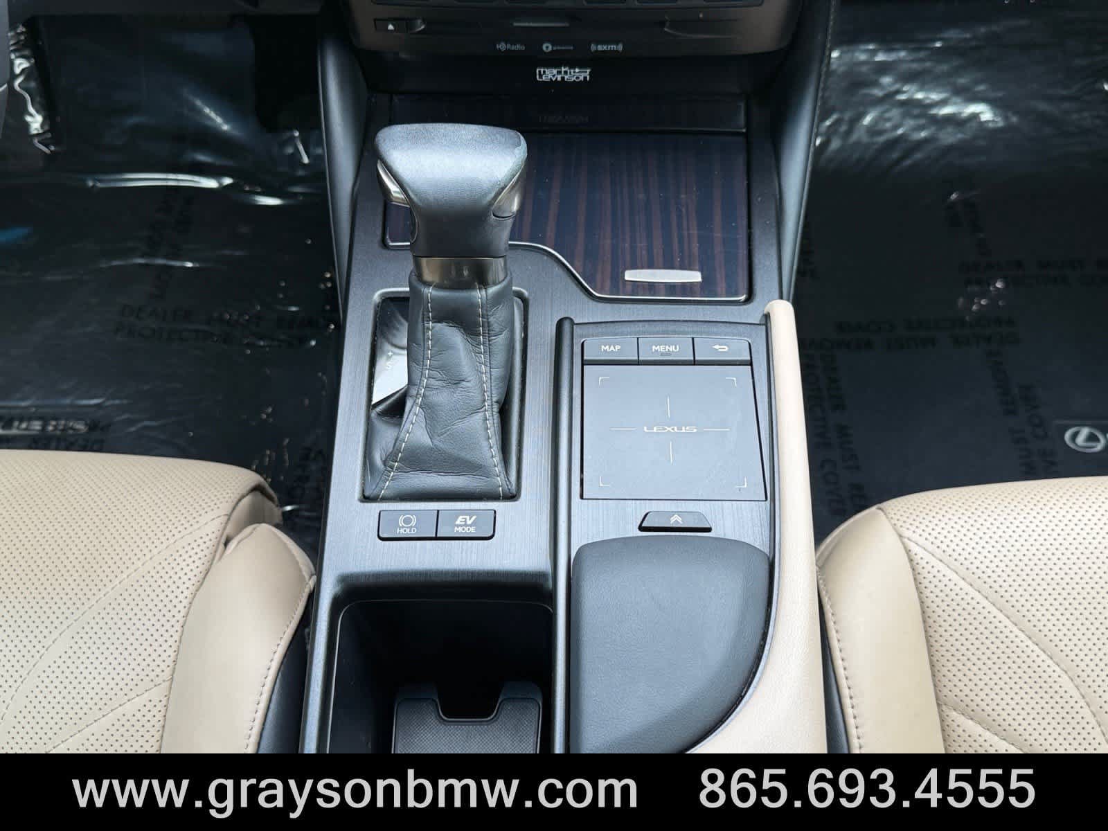 Used 2020 Lexus ES 300h Ultra Luxury w/ Accessory Package 2 FWD image 24