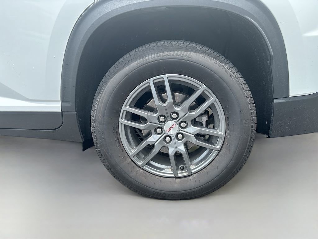 Used 2025 GMC Acadia Elevation FWD image 13