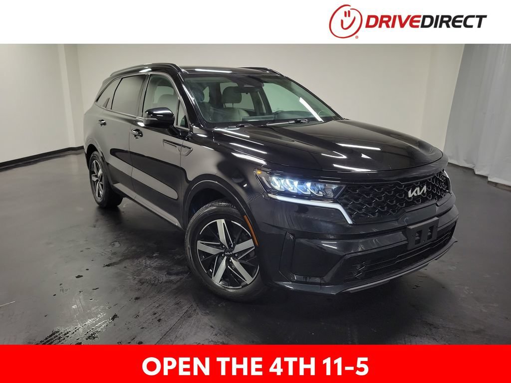 Used 2022 Kia Sorento S w/ Panoramic Sunroof Package