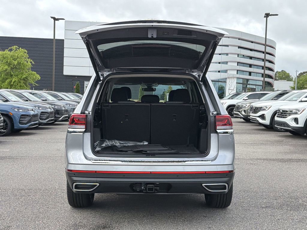 New 2026 Volkswagen Atlas SE FWD image 15