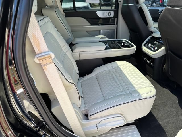 Used 2021 Lincoln Navigator Black Label AWD/4WD image 9
