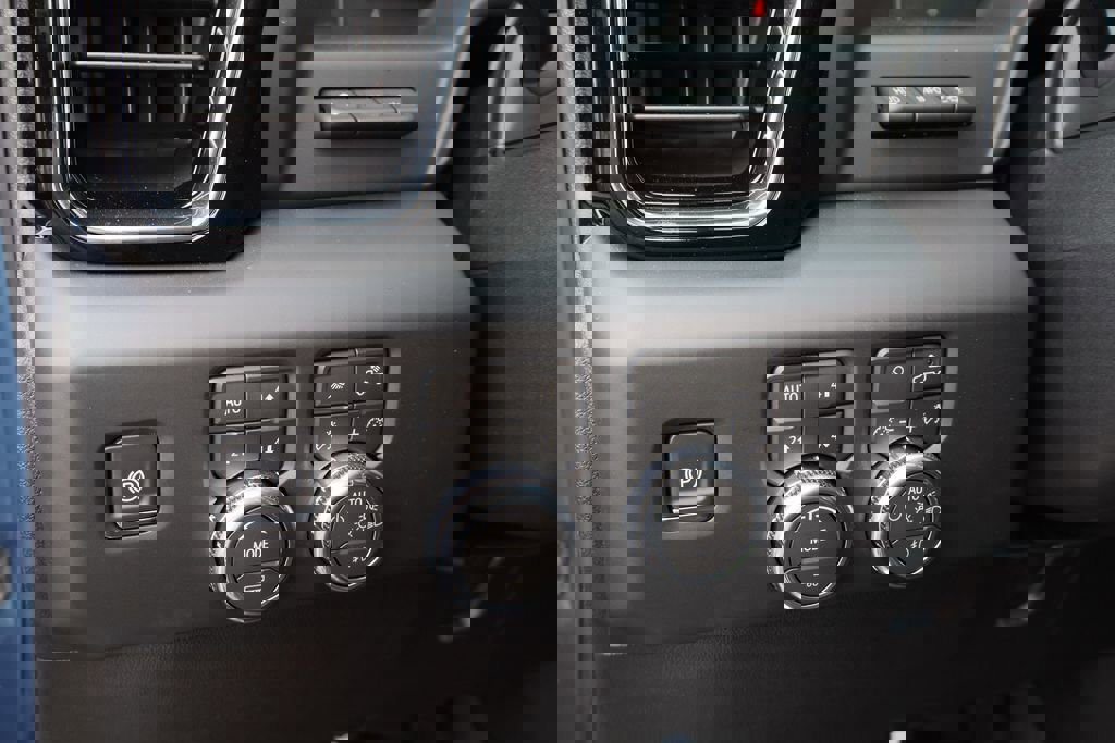 New 2026 GMC Sierra 2500 Denali w/ Denali Reserve Package image 8