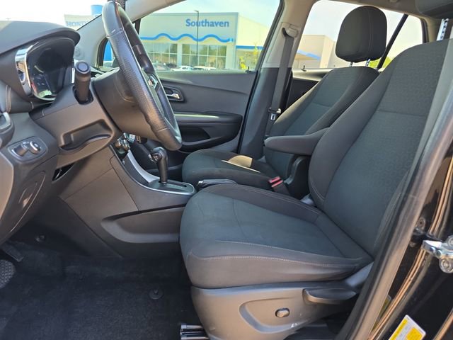 Used 2020 Chevrolet Trax LS w/ Tint and Cruise Package image 10