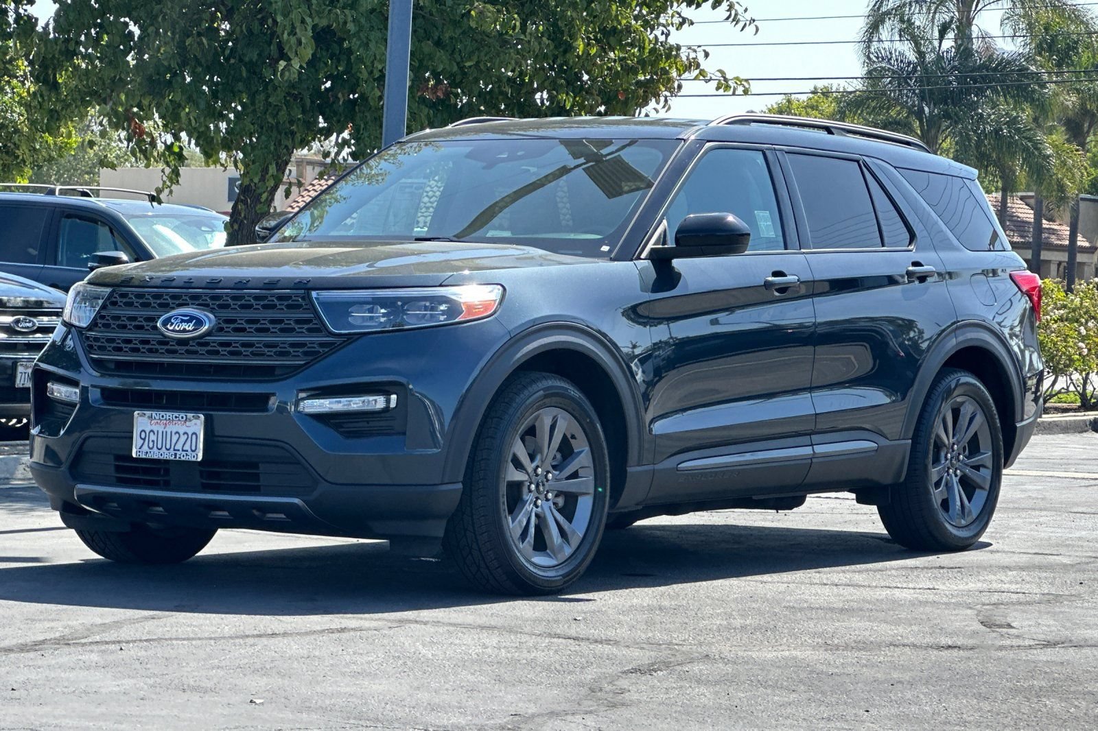 Used 2023 Ford Explorer XLT w/ Equipment Group 202A RWD image 8