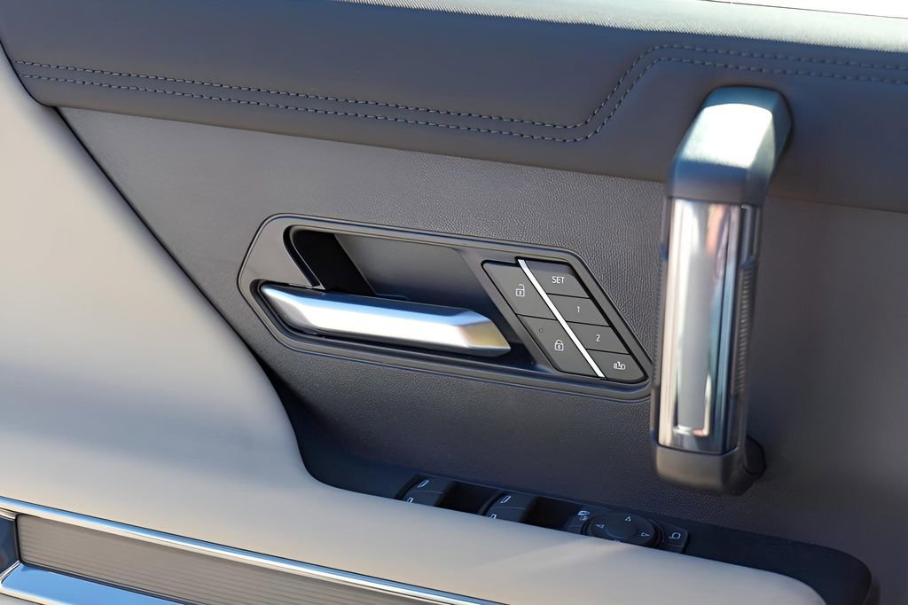 New 2026 GMC Hummer EV 4x4 Crew Cab image 19