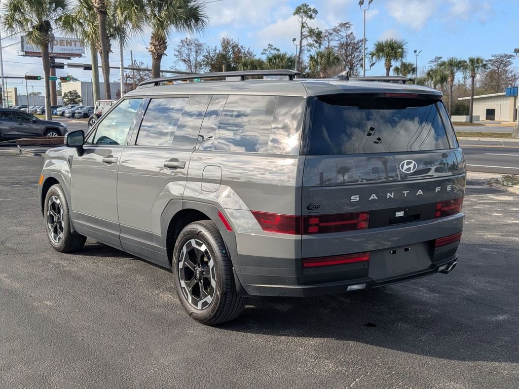 Certified 2025 Hyundai Santa Fe SEL image 8