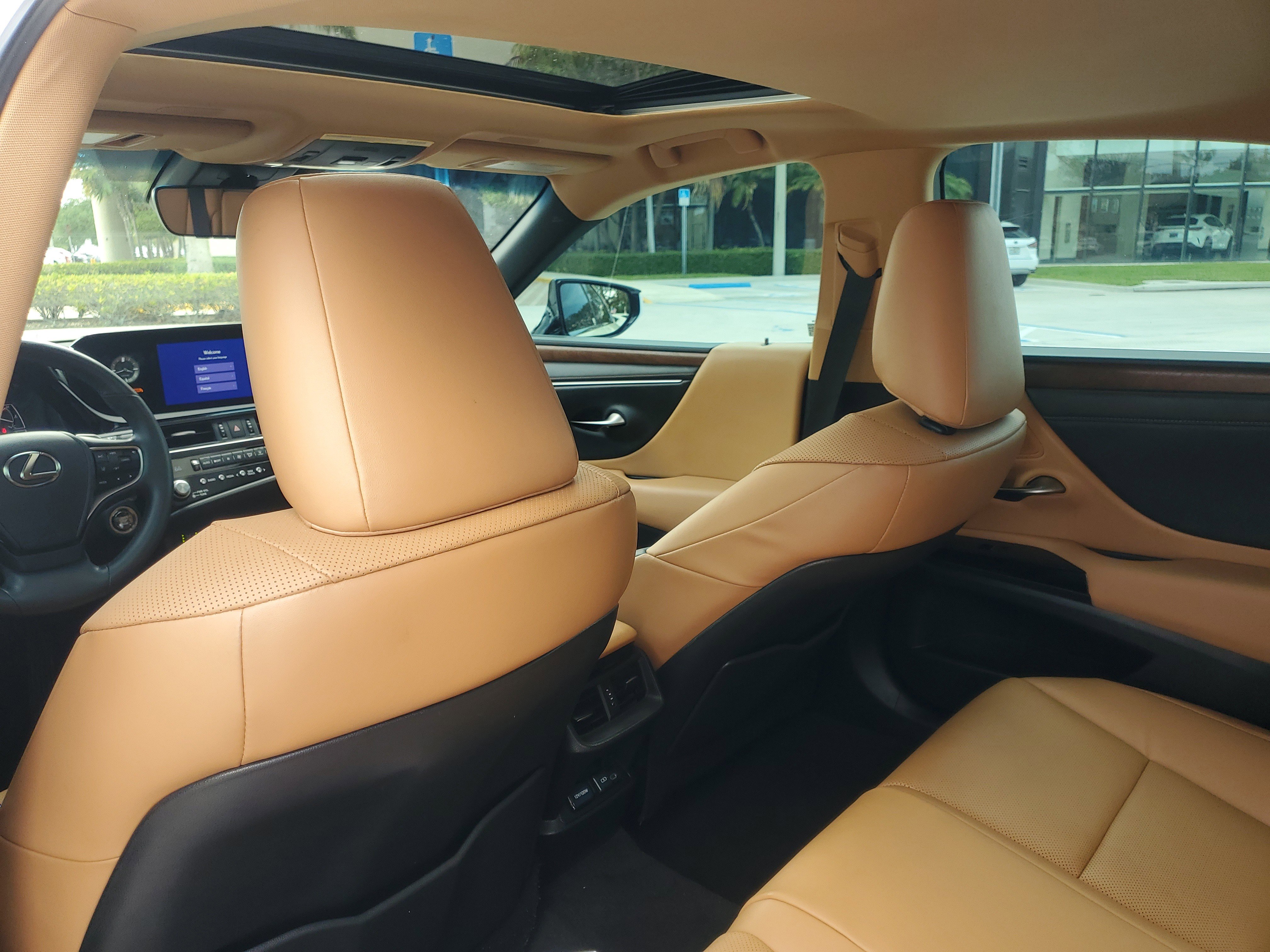 Used 2025 Lexus ES 350 w/ Premium Package FWD image 16