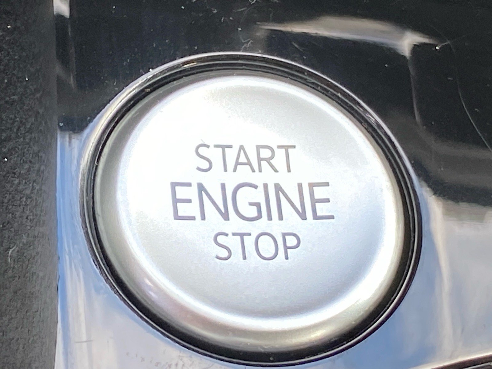 Certified 2023 Volkswagen Taos SE FWD image 18