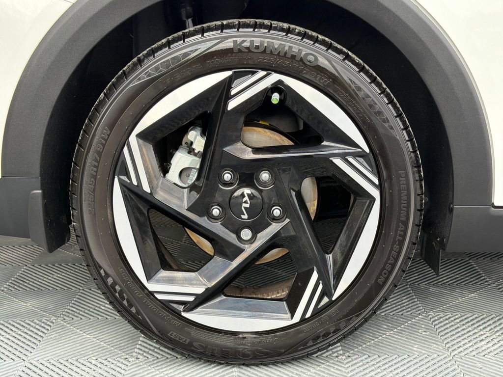 Used 2025 Kia K4 EX image 18