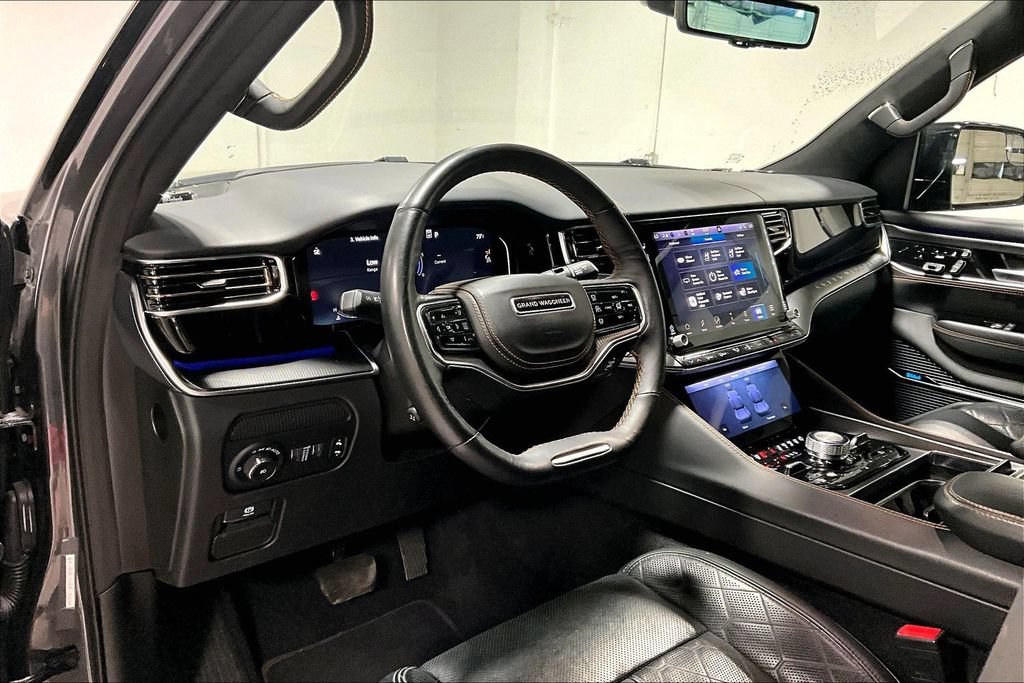 Used 2024 Jeep Grand Wagoneer L Series III w/ Quick Order Packagew 28T AWD/4WD image 16