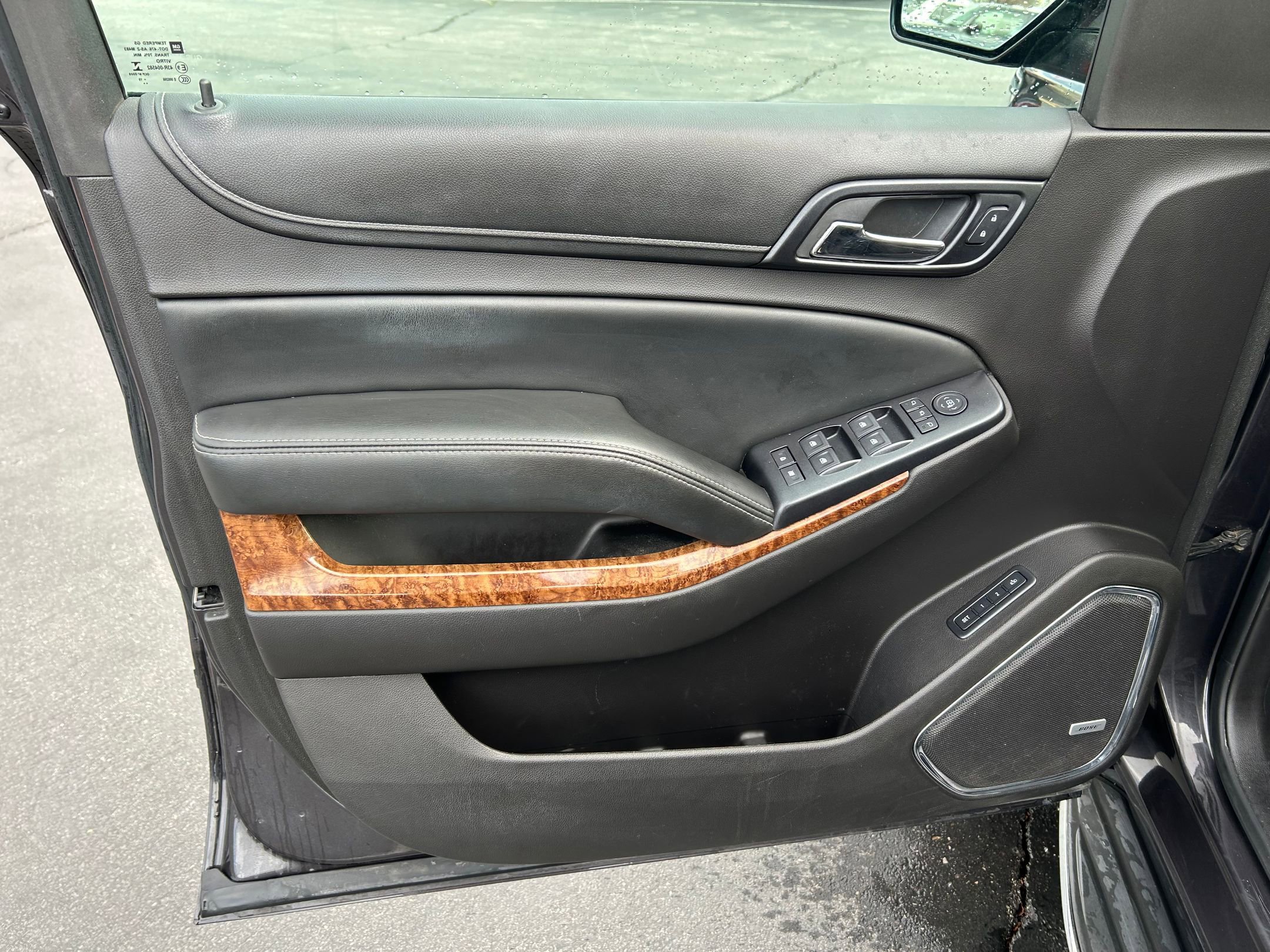 Used 2015 Chevrolet Tahoe LTZ image 9