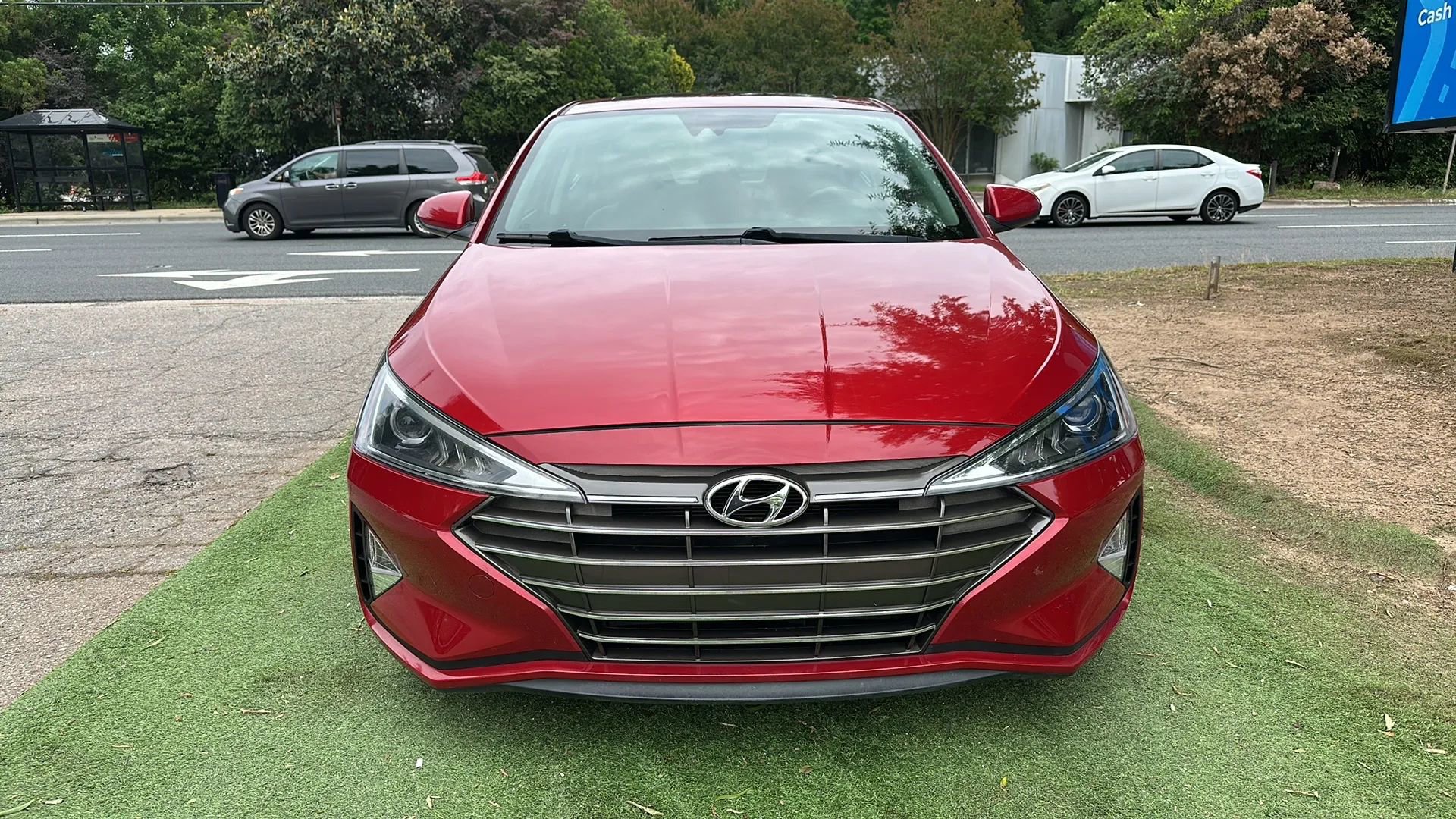 Used 2019 Hyundai Elantra Value Edition FWD image 2