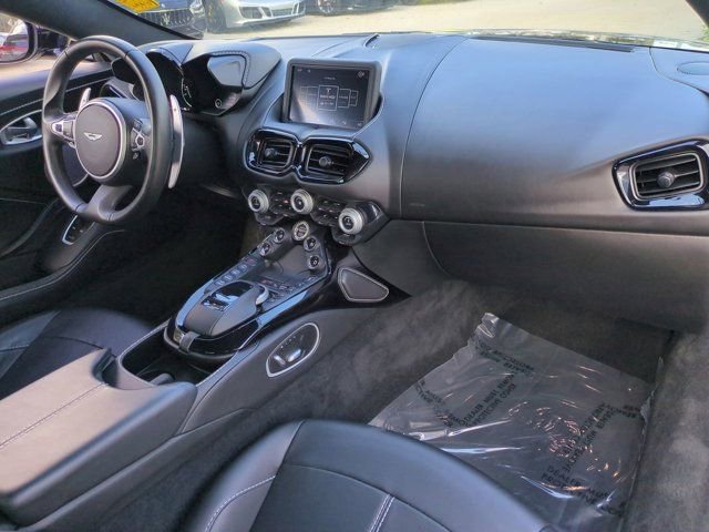 Used 2021 Aston Martin V8 Vantage Coupe image 15