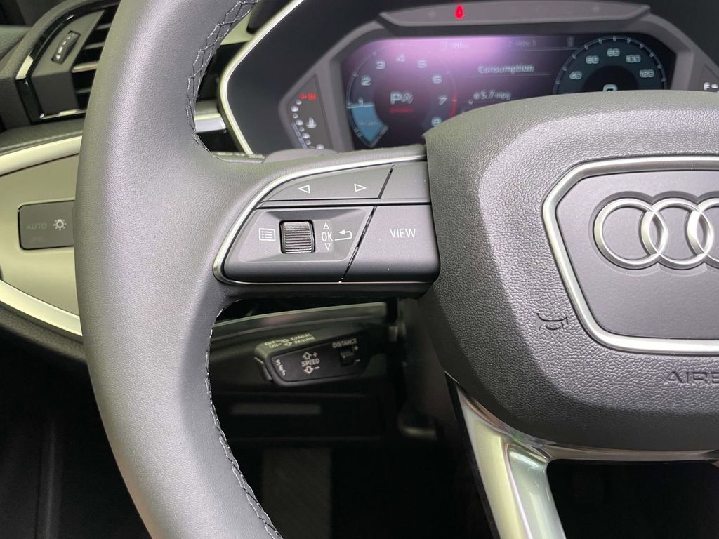 New 2025 Audi Q3 2.0T Premium image 36