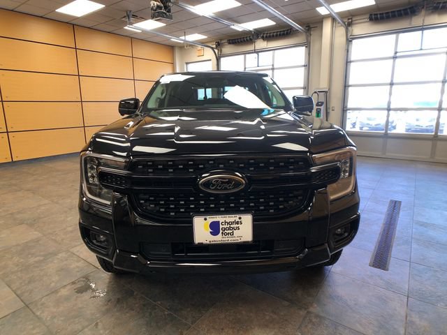 New 2026 Ford Ranger Lariat w/ Black Appearance Package AWD/4WD image 2