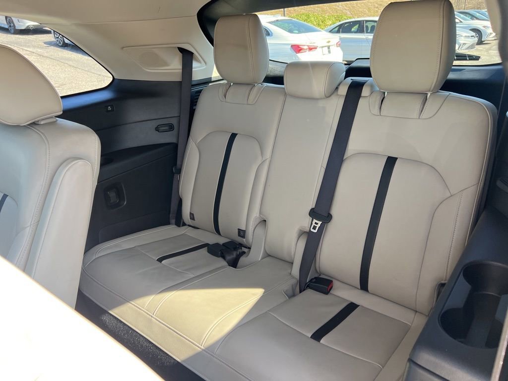 Used 2024 MAZDA CX-90 Plug-In Hybrid w/ Premium Pkg image 29