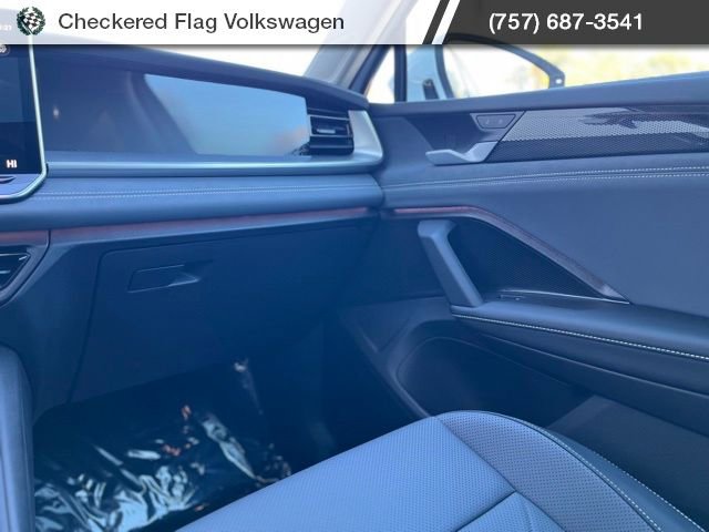 New 2026 Volkswagen Tiguan SE image 30