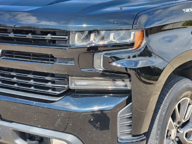 Used 2020 Chevrolet Silverado 1500 RST w/ Texas Edition RWD image 9