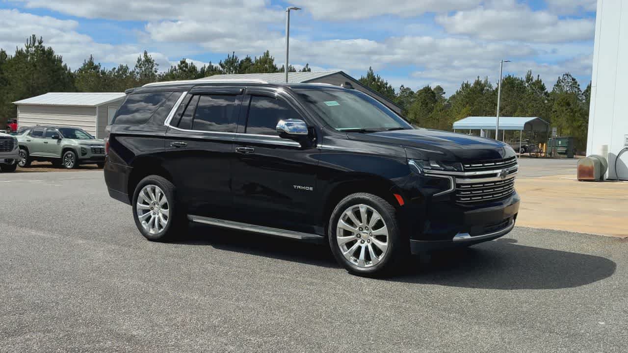 Used 2021 Chevrolet Tahoe Premier w/ Premium Package RWD image 2