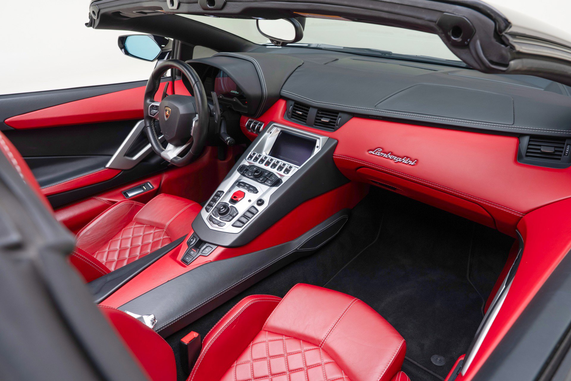 Used 2018 Lamborghini Aventador S AWD/4WD image 57