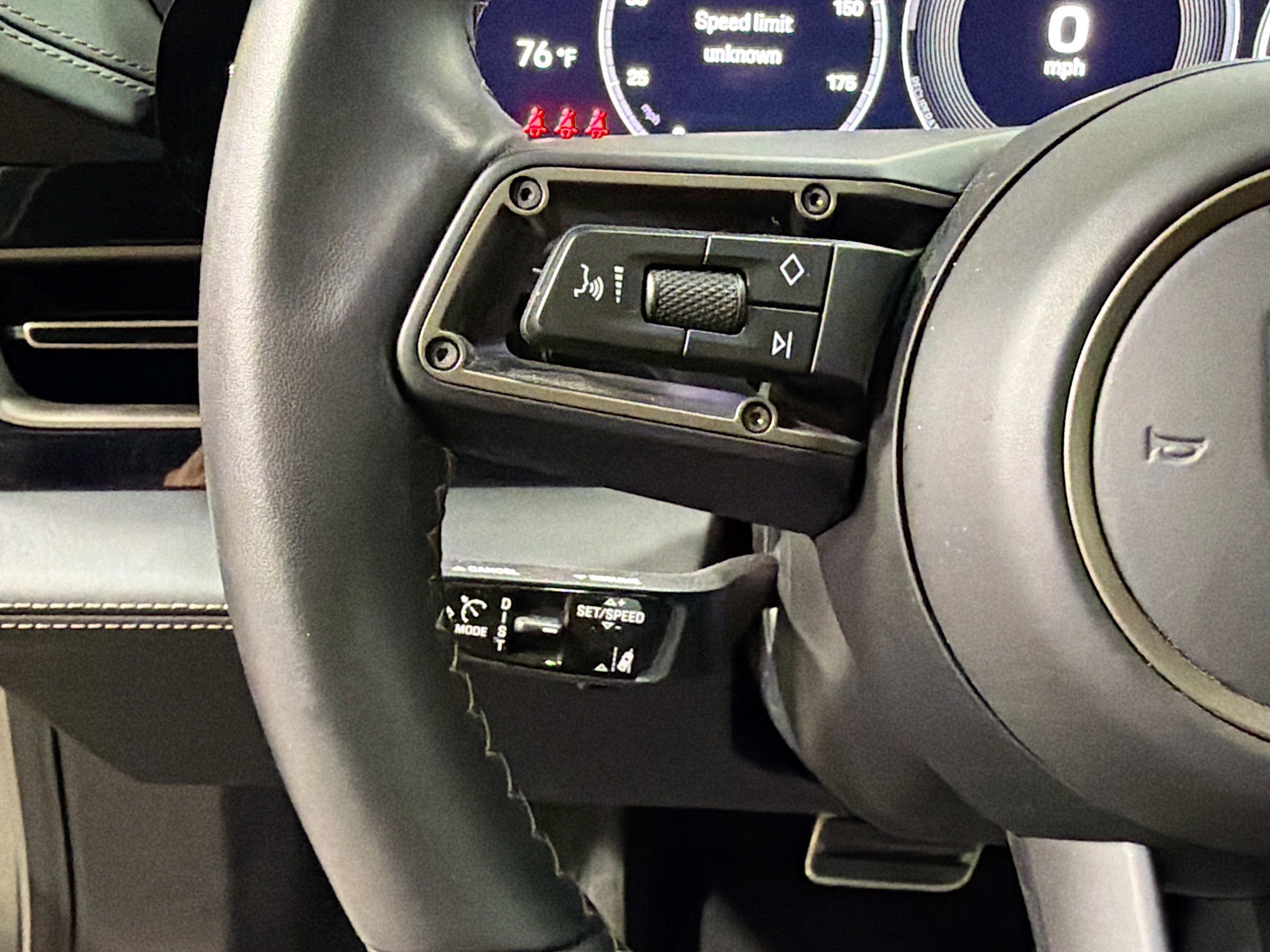 Certified 2025 Porsche Taycan Turbo AWD/4WD image 35