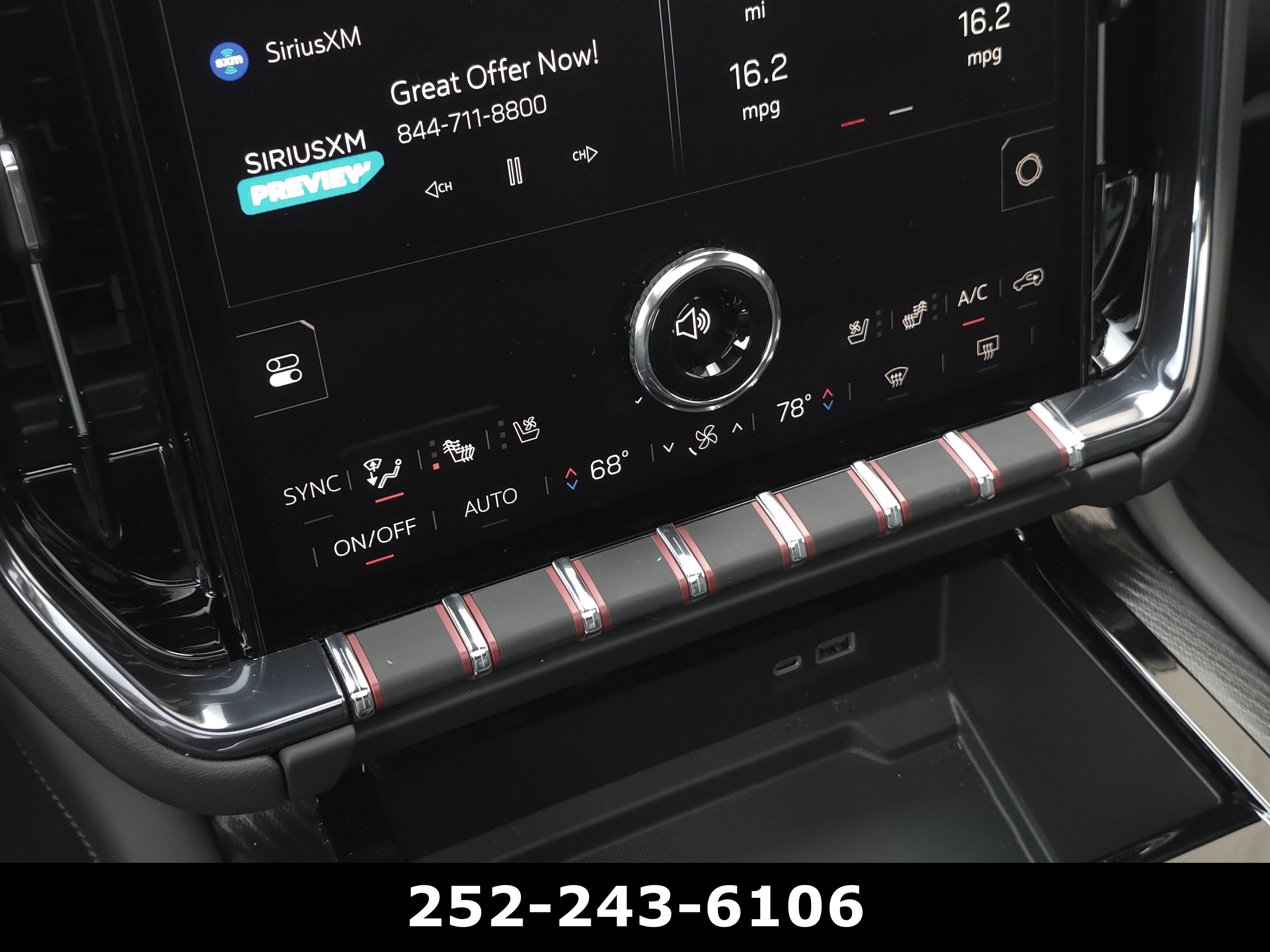 Used 2025 GMC Yukon AT4 w/ AT4 Premium Plus Package AWD/4WD image 17
