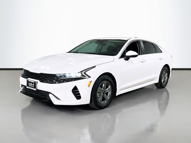 Used 2022 Kia K5 LXS image 3