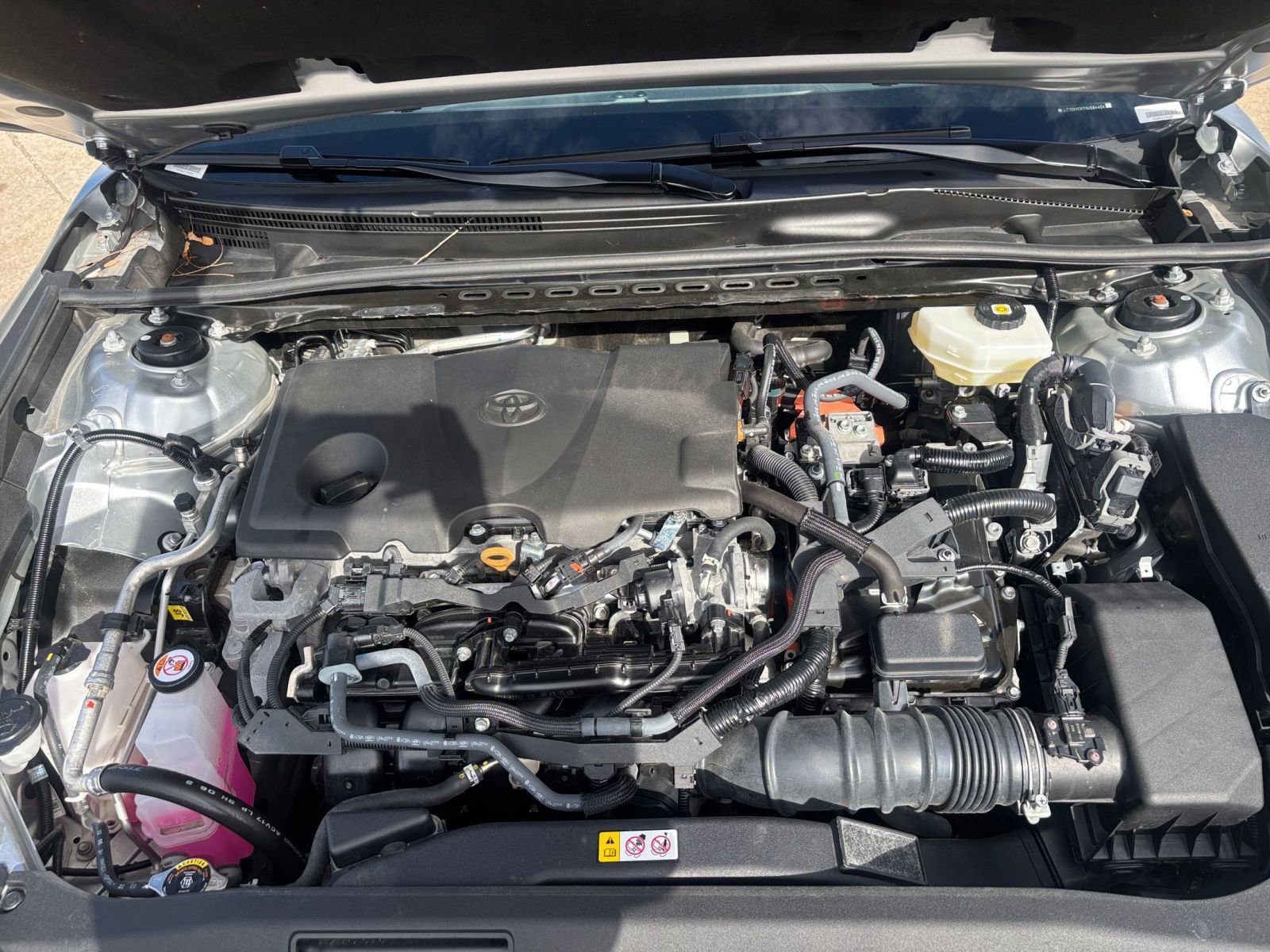 Used 2025 Toyota Camry LE image 31