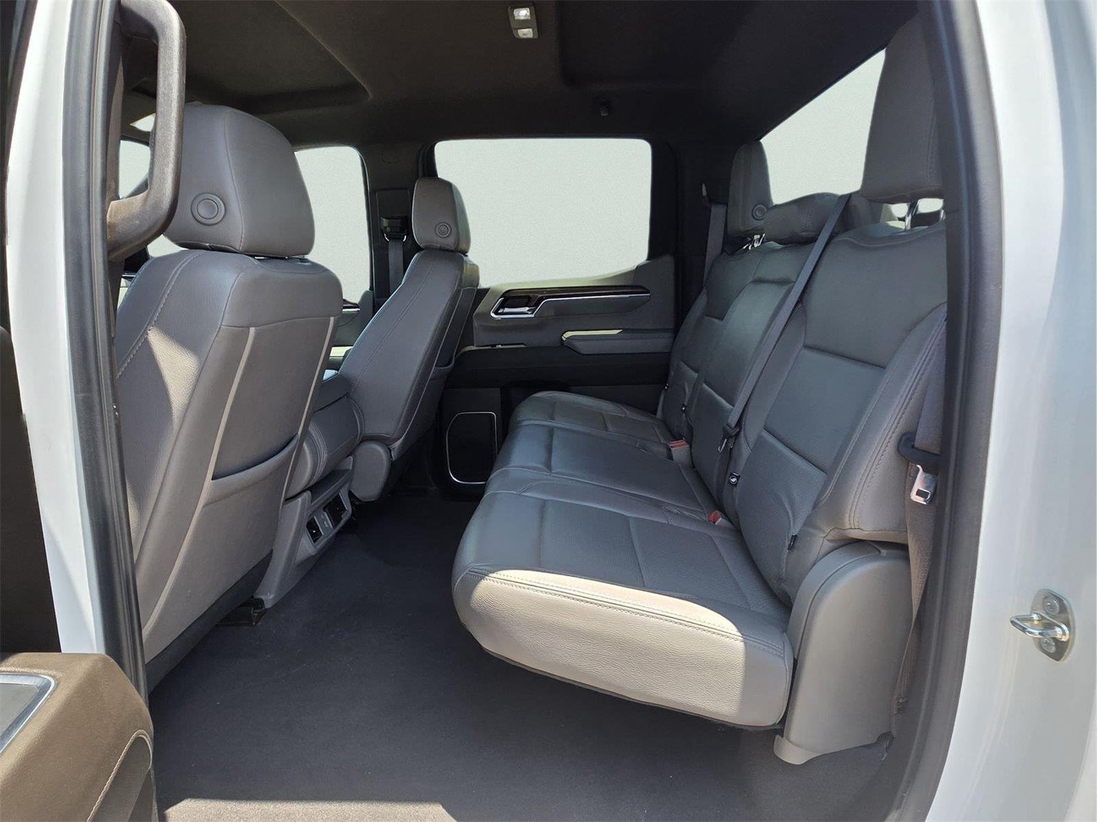 Used 2023 Chevrolet Silverado 1500 RST w/ Z71 Off-Road Package AWD/4WD image 25