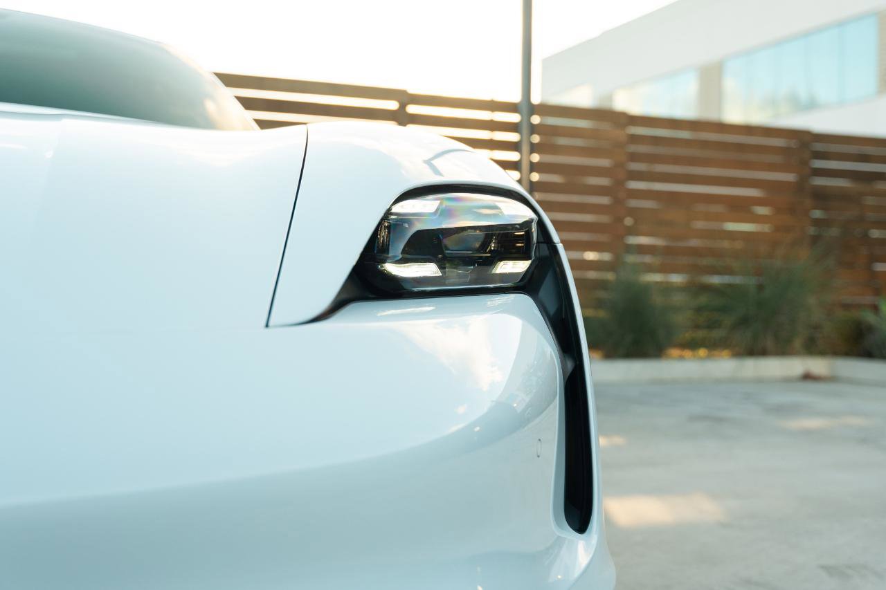 Used 2022 Porsche Taycan Turbo S image 22