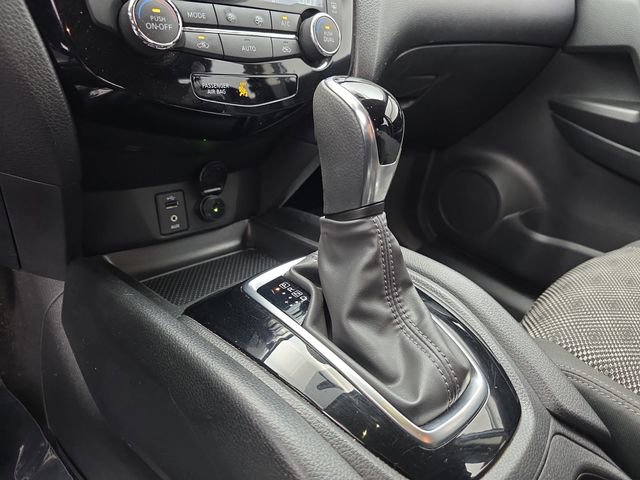Used 2018 Nissan Rogue Sport SV image 34