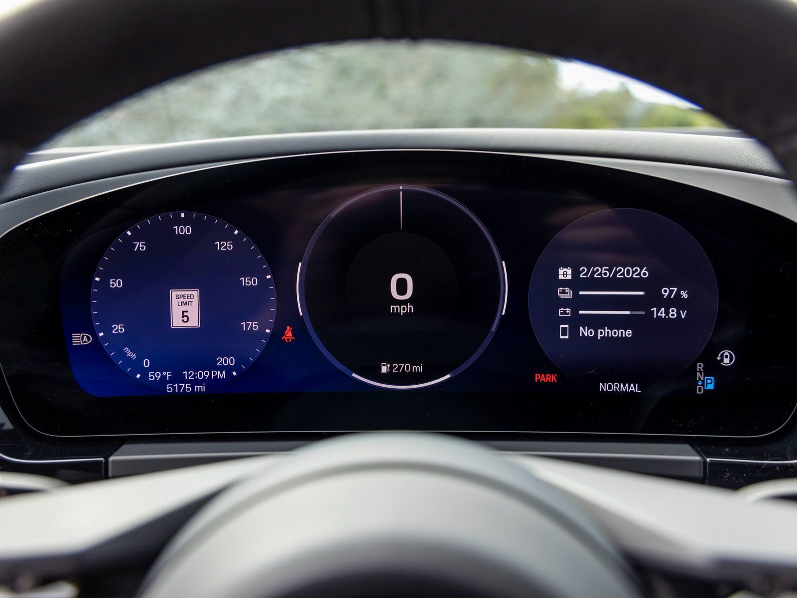 Certified 2025 Porsche Macan Electric image 32