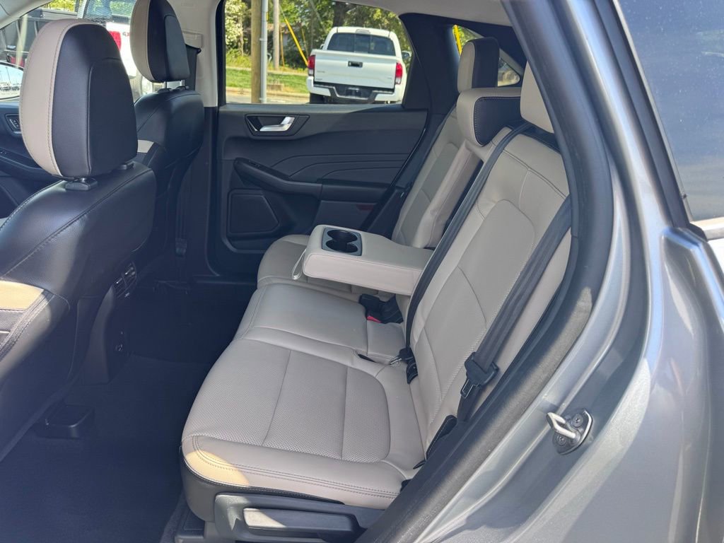 Used 2022 Ford Escape SEL image 31