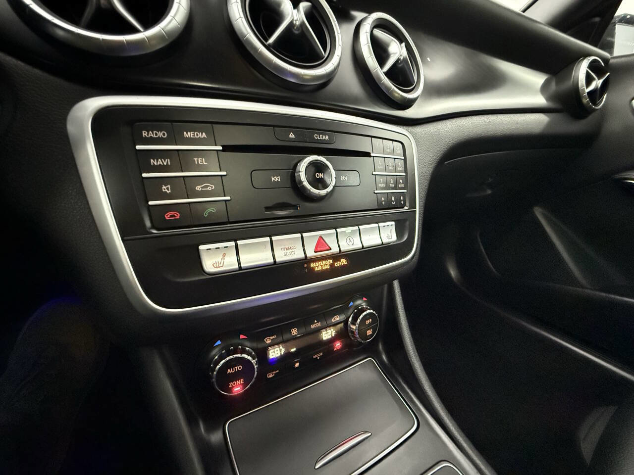 Used 2019 Mercedes-Benz CLA 250 image 31