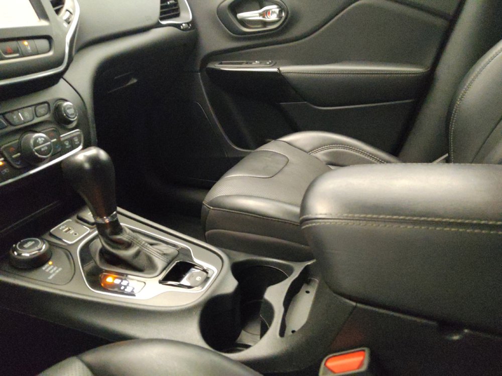 Used 2023 Jeep Cherokee Altitude Lux image 26