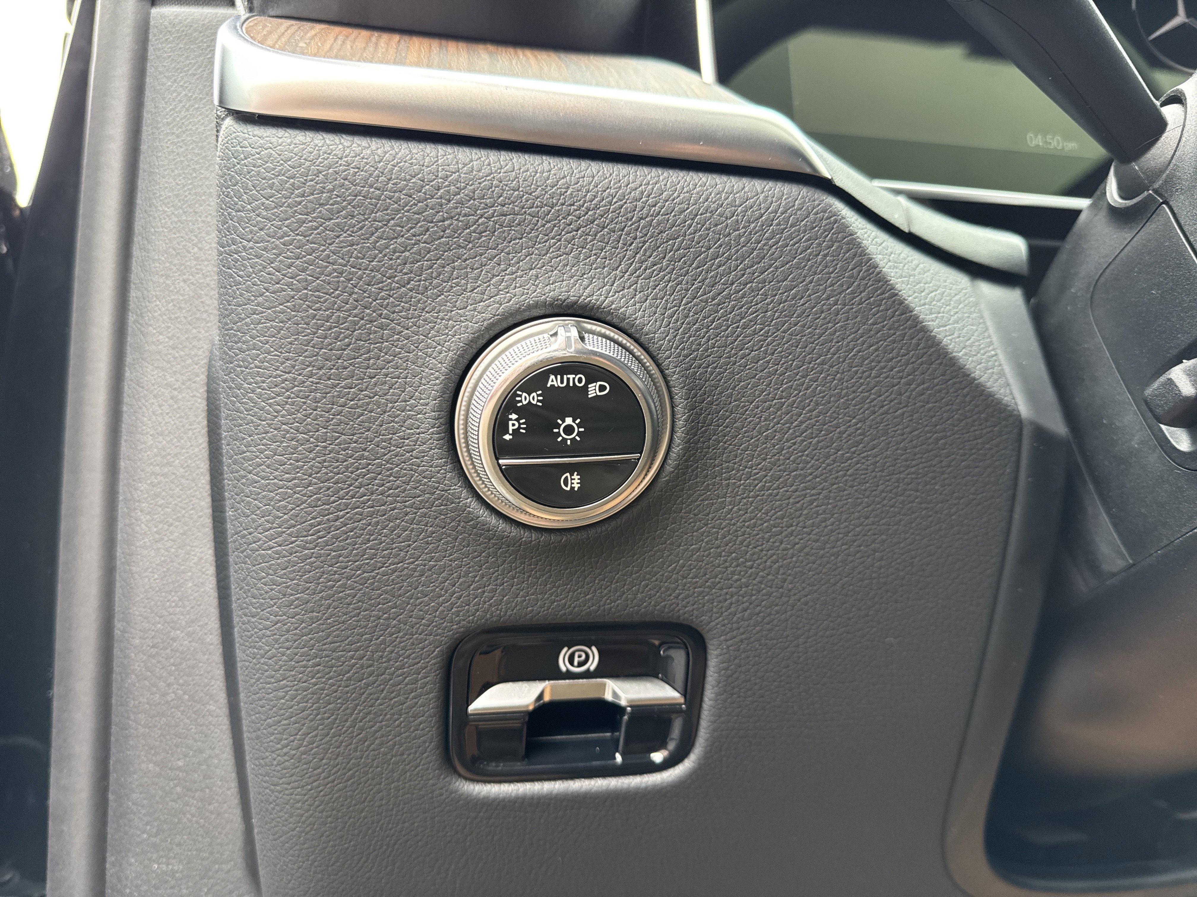 Used 2026 Mercedes-Benz GLC 300 4MATIC image 15