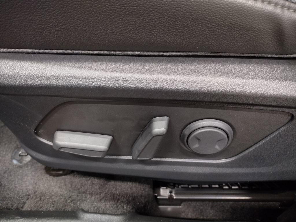 New 2026 Hyundai Tucson Limited image 24