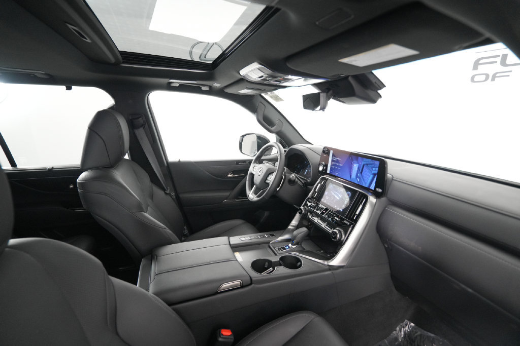 Certified 2025 Lexus LX 700h Overtrail AWD/4WD image 20