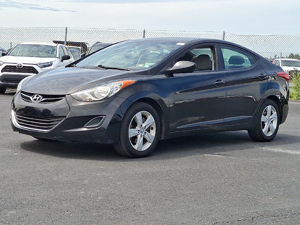 Used 2011 Hyundai Elantra GLS w/ Preferred Equipment Pkg 3 FWD image 3