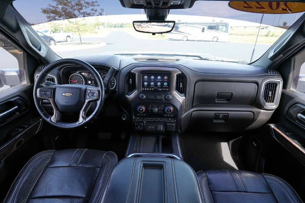 Used 2022 Chevrolet Silverado 3500 High Country w/ Z71 Off-Road Package AWD/4WD image 24