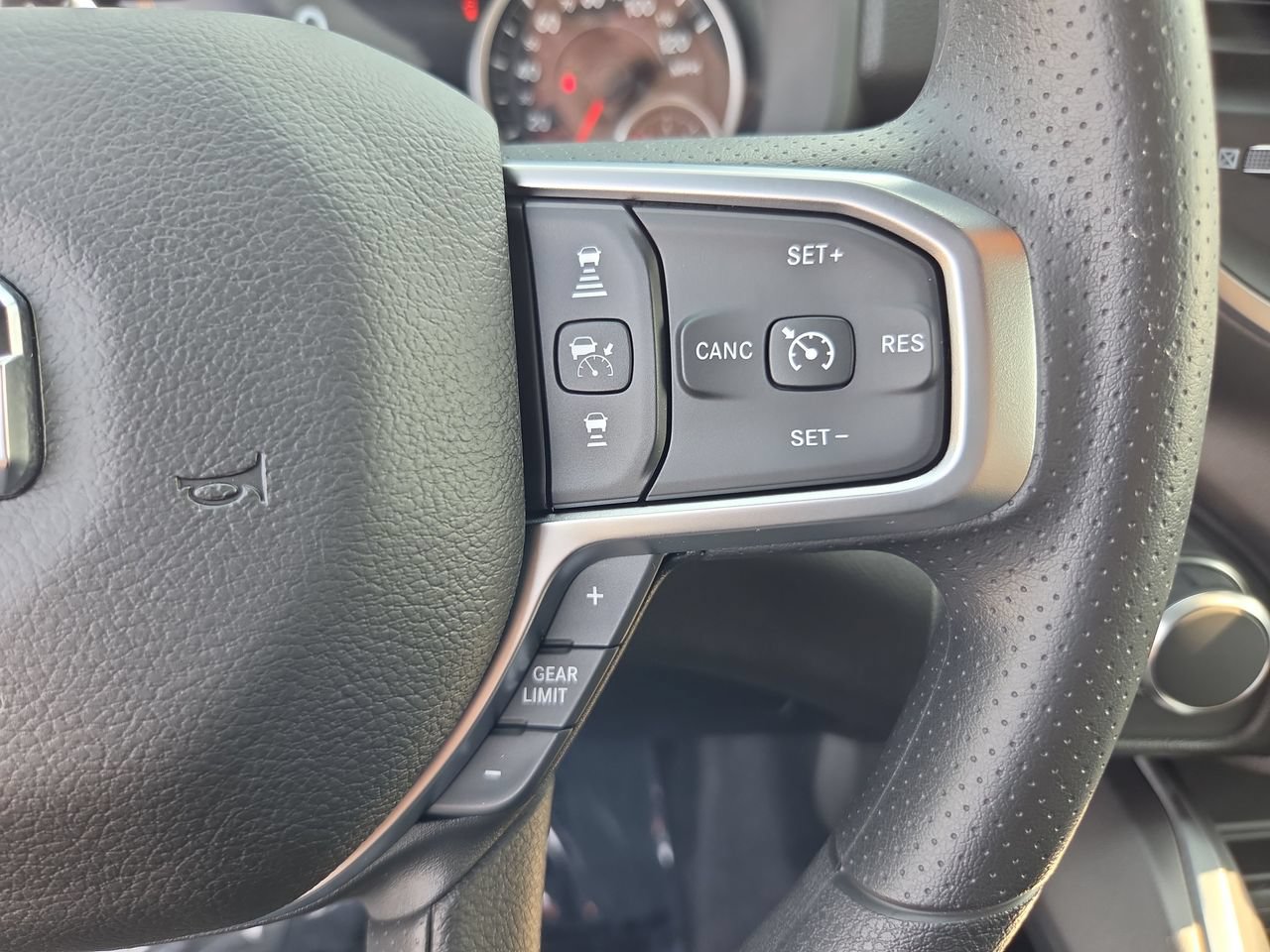 New 2026 RAM 1500 Express AWD/4WD image 28