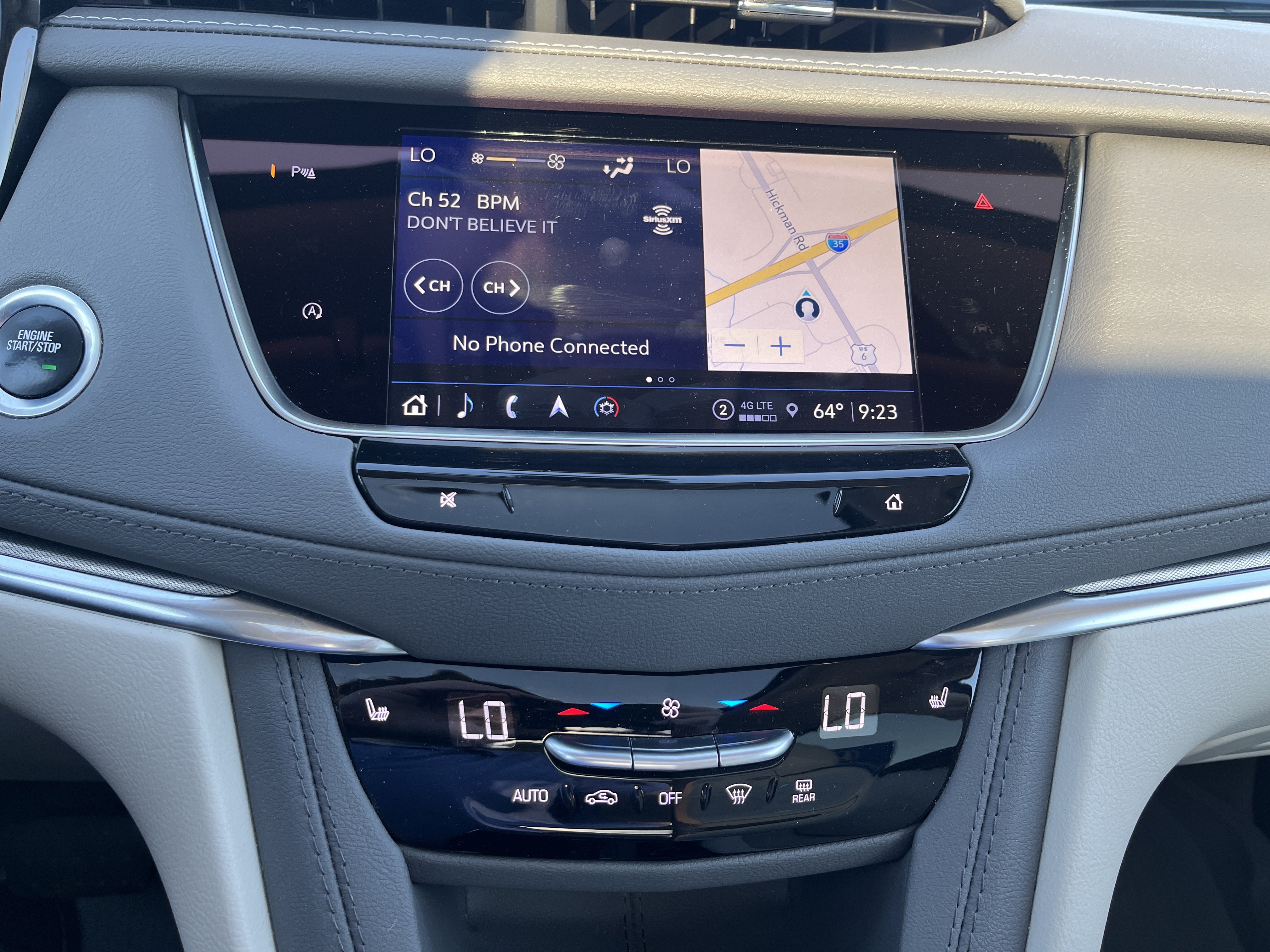Used 2024 Cadillac XT5 Premium Luxury w/ LPO, Floor Liner Package AWD/4WD image 31