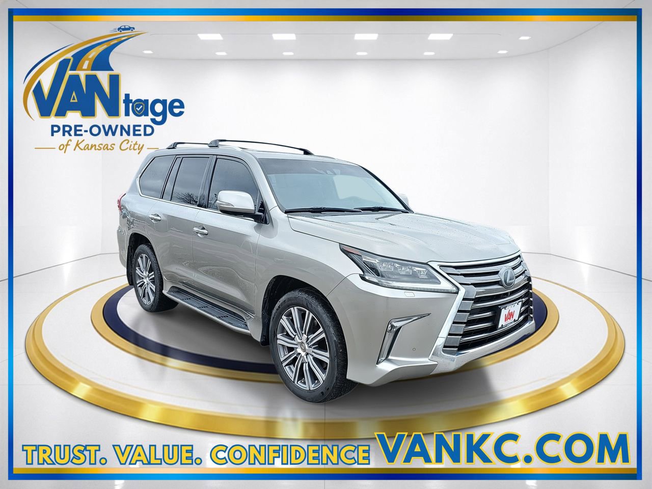 Used 2016 Lexus LX 570 4WD w/ Luxury Package image 3