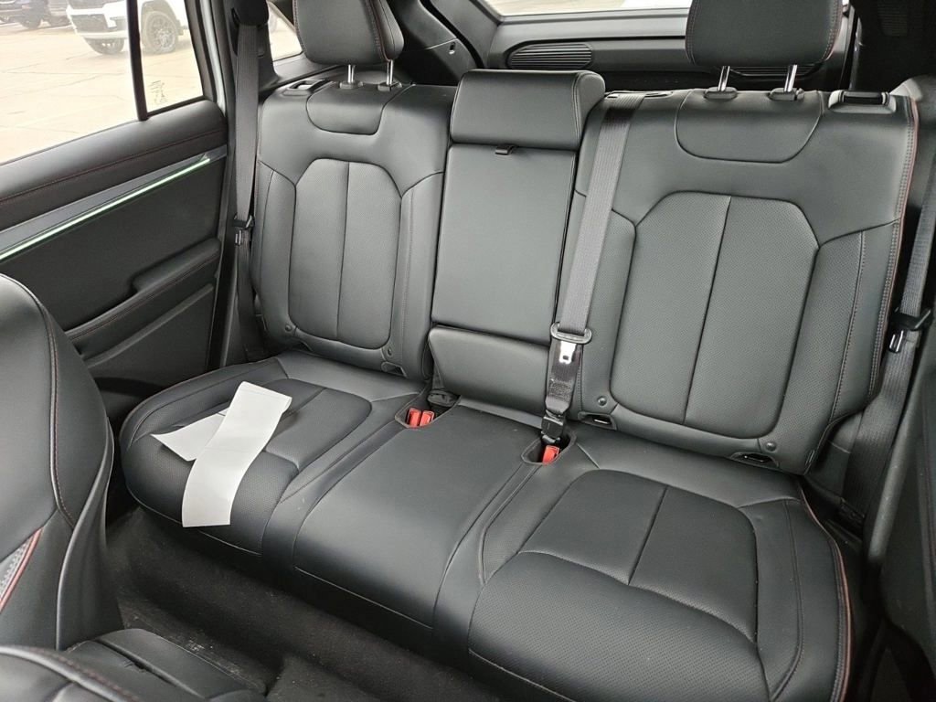 Used 2024 Jeep Wagoneer Launch Edition image 12