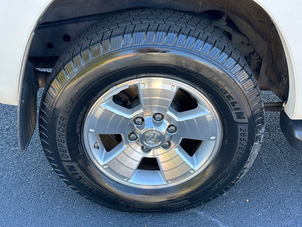 Used 2008 Toyota 4Runner SR5 AWD/4WD image 31