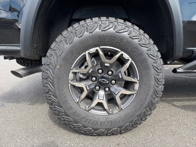 New 2026 Chevrolet Colorado ZR2 AWD/4WD image 9