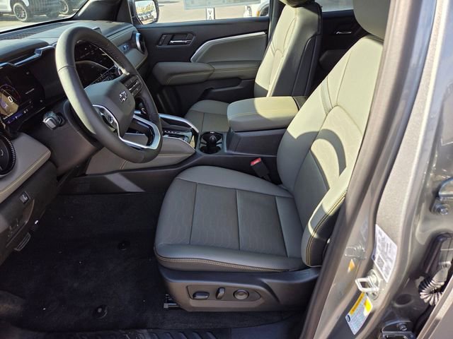 New 2026 Chevrolet Colorado ZR2 w/ Midnight Edition AWD/4WD image 6